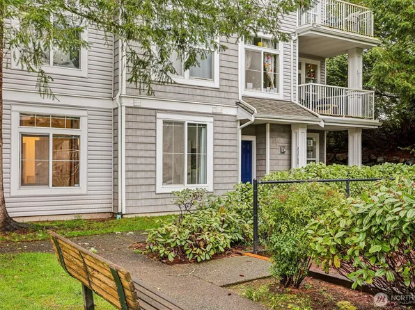 23760 SE 52nd Lane #14-1, Issaquah, WA 98029