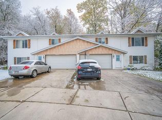 1237 N 8th Ave, West Bend, WI 53090