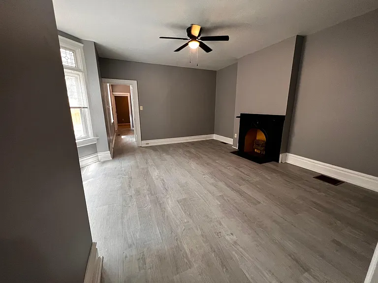 431 W Orange St #1 — Photo 3