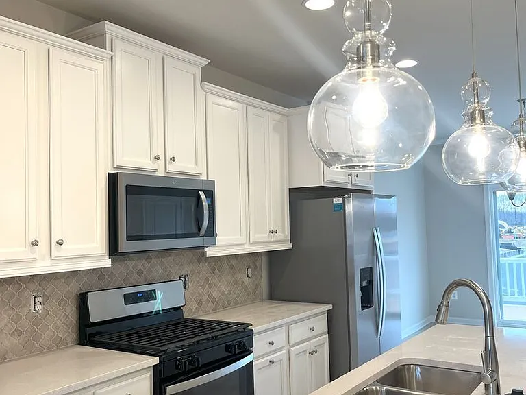 8807 Merriweather Ln — Photo 5