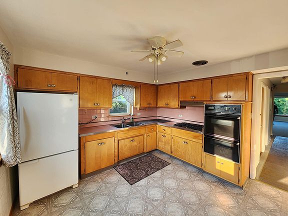 3rd image of 8324 Knox Ave #2