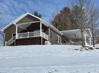 2704 Sycamore Rd, Clarksburg, WV 26301