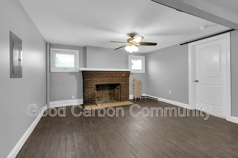 2 bed, 1.0 bath, $1,195 — Photo 4