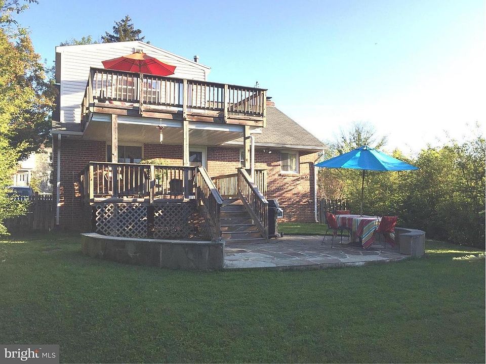 1st image of 2141 Patrick Henry Dr