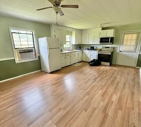 2nd image of 2555 Elbethel Rd