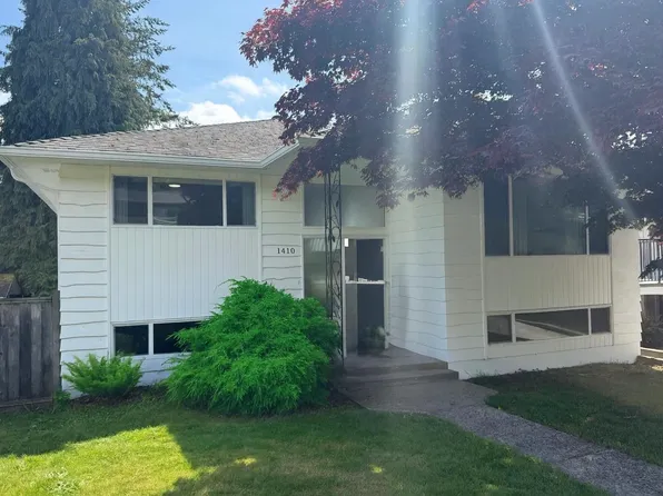 1410 Dansey Ave, Coquitlam, BC V3K 3H8