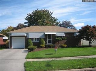 7341 Maplewood Rd, Parma, OH 44130