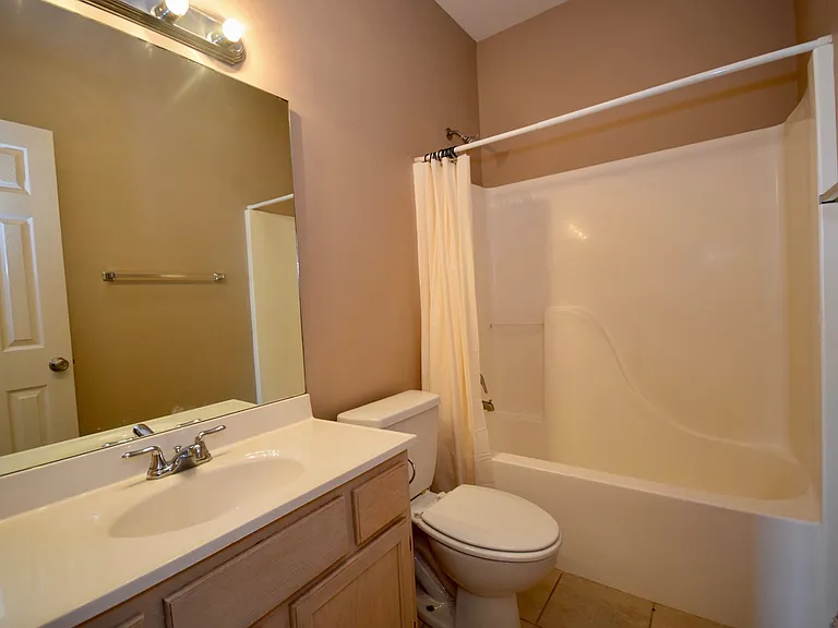 2306 Desiree St — Photo 13