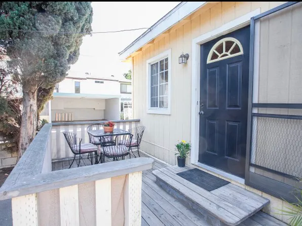 216C W De La Guerra St #C, Santa Barbara, CA 93101