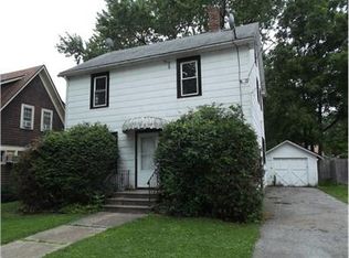 725 Hinman St, Aurora, IL 60505