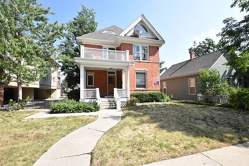 1929 Walnut St #6 Photo 1