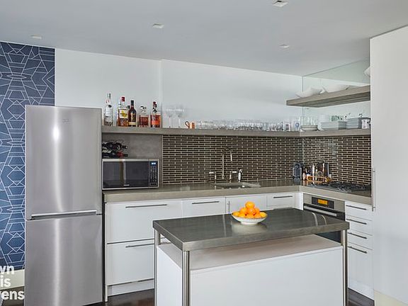 3rd image of 366 W 11th St APT 10A