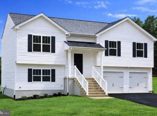 1027 John Paul Jones Dr, Stafford, VA