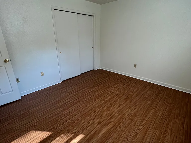 Apartment Heights — Photo 72