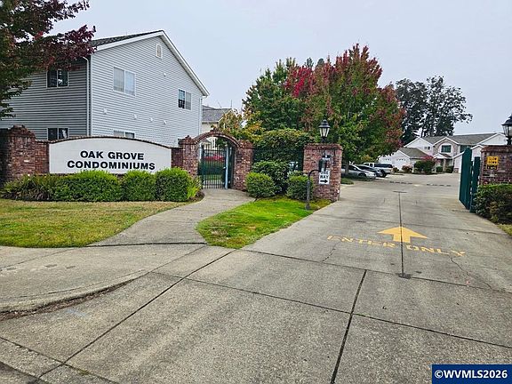 3rd image of 74 Weldwood Dr
