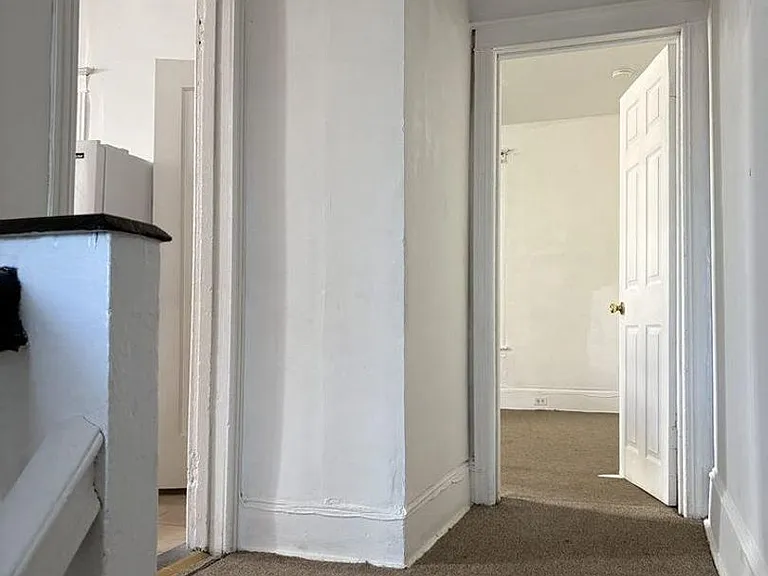 5135 Irving St #2 — Photo 6
