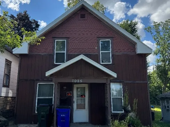 1025 11th Ave SE, Cedar Rapids, IA 52401