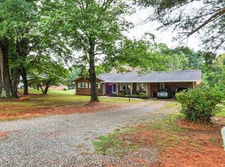 705 Northview Dr, Farmville, VA 23901