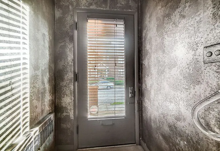 2881 Observatory Ave #2 — Photo 7