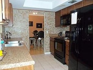 5th image of 3094 Riverbrook Dr