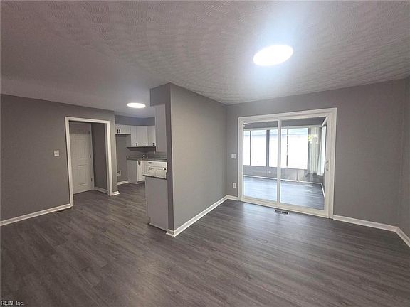 4th image of 536 Southgate Ave