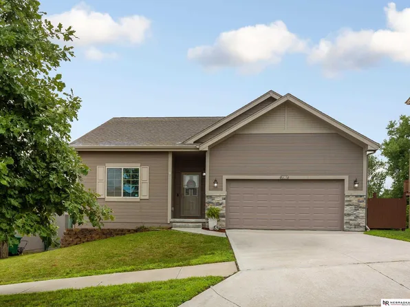 7307 N 143rd St, Omaha, NE 68142