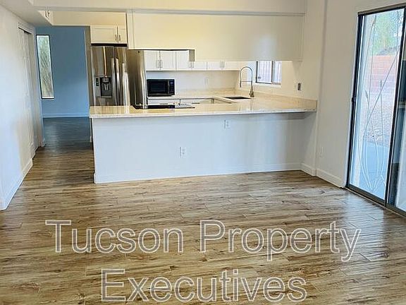 2nd image of 9599 N Crestone Dr