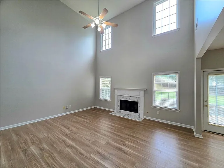 621 Roxtree Ct — Photo 9