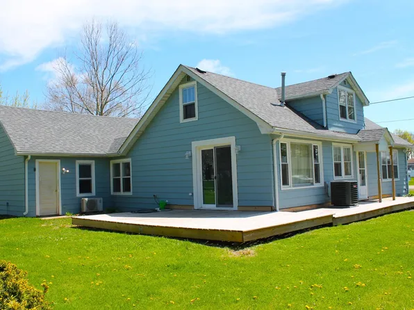 26282 W Marie Ave, Antioch, IL 60002