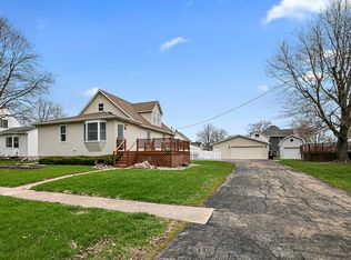 203 E Lake St, Ashkum, IL 60911