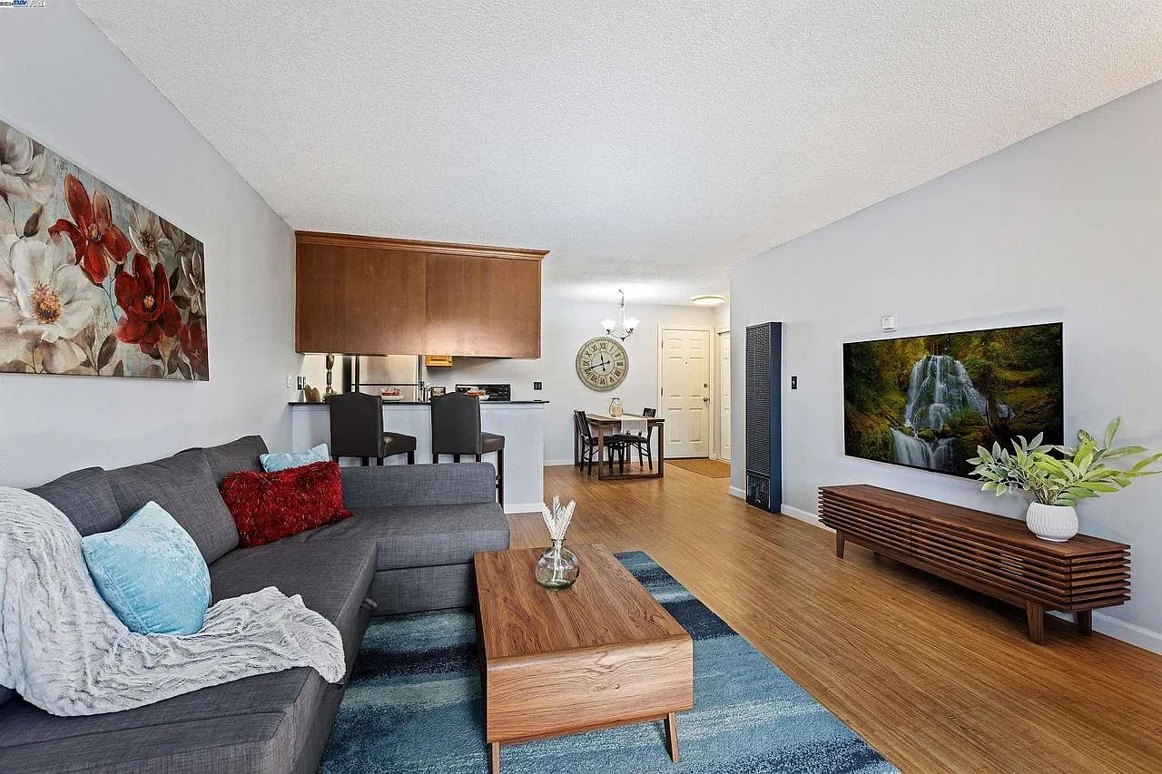 1 bed, 669 sqft, $2,200 — Photo 4