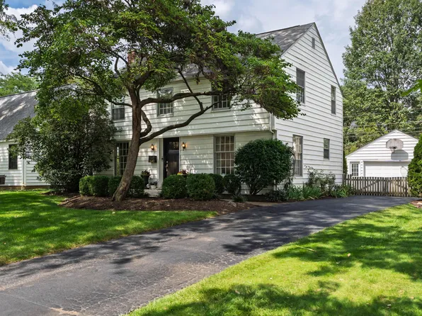 1640 Barrington Rd, Columbus, OH 43221