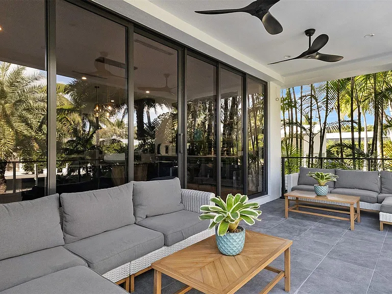 823 Ponce De Leon Dr — Photo 52