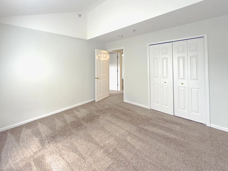 4306 Maple St — Photo 22