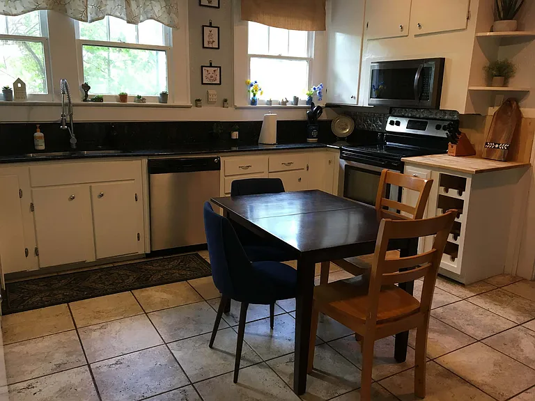 182 Williams St #ID1043570P — Photo 63