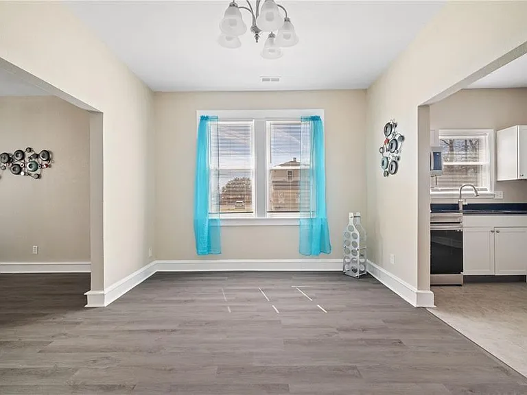413 Highland Ave — Photo 4