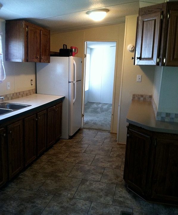 2nd image of 753 James St Lot 26