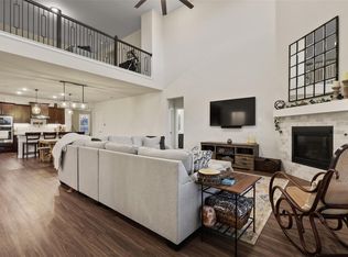 909 Coralberry Dr, Northlake, TX 76226