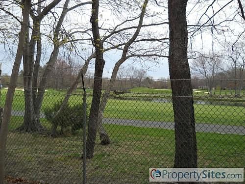 2nd image of 416 Evergreen Ave