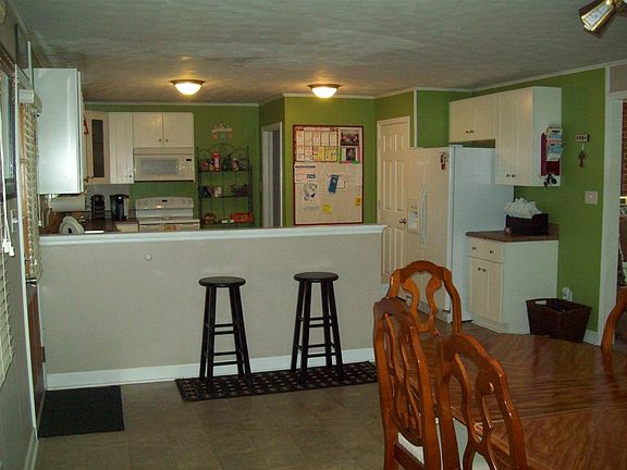5th image of 3212 6th Ave SW