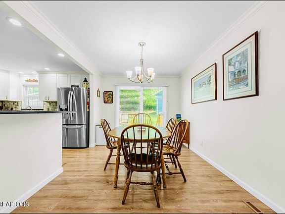 5th image of 440 E Kings Gate Rd