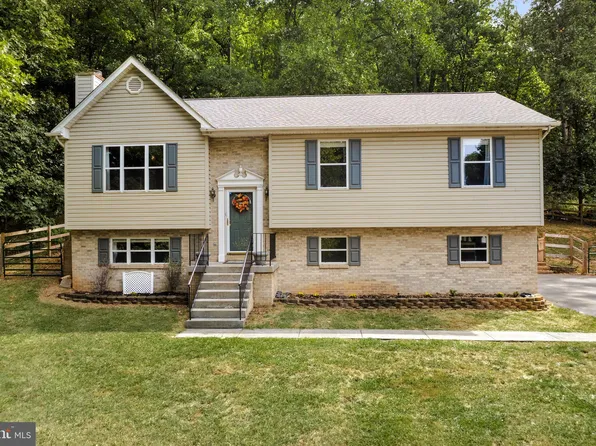 365 Greenfield Rd, Front Royal, VA 22630