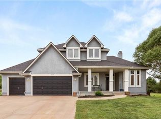 1308 Cedar Ridge Cir, Raymore, MO 64083