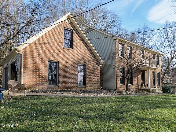 2nd image of 8610 Dalemere Dr
