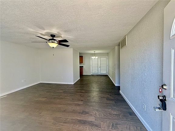 3rd image of 339 N Davis St