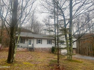 18 Cochran Dr, Duncansville, PA 16635