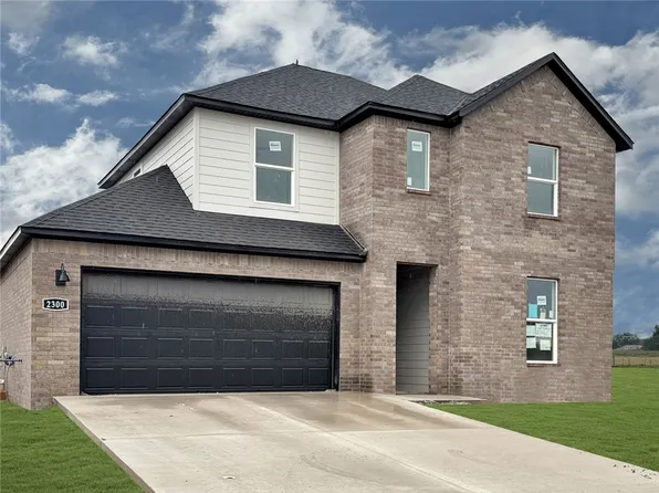 2300 Longfellow Dr, Bentonville, AR 72713