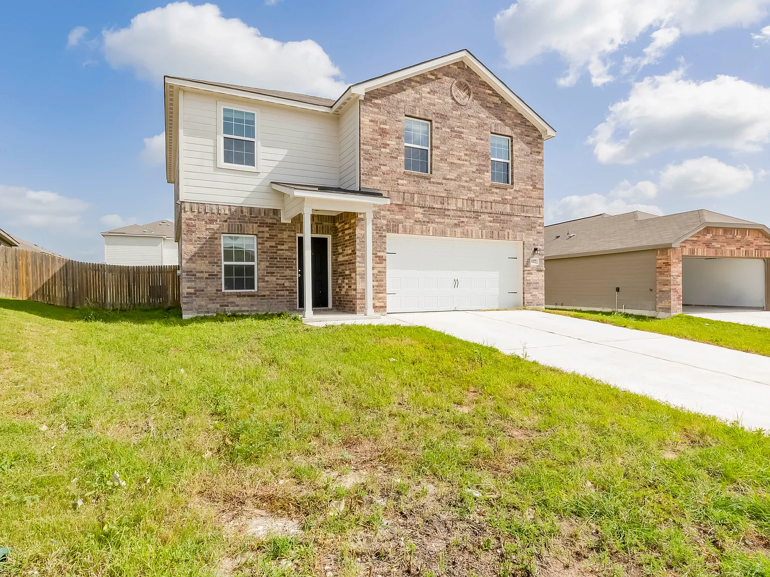4 bed, 2198 sqft, $1,750 — Photo 2