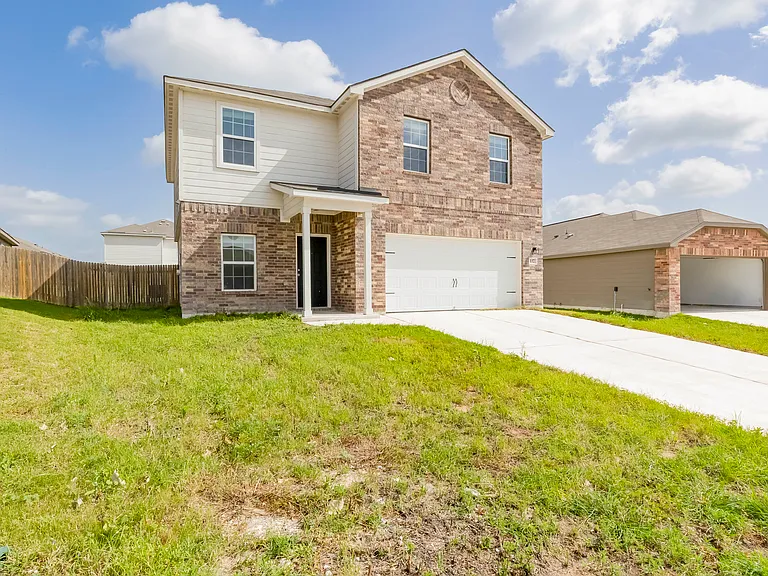 117 Fairfax Ln — Photo 2