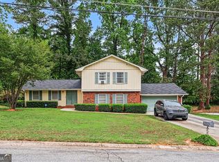 3932 Pinehurst Valley Dr, Decatur, GA 30034